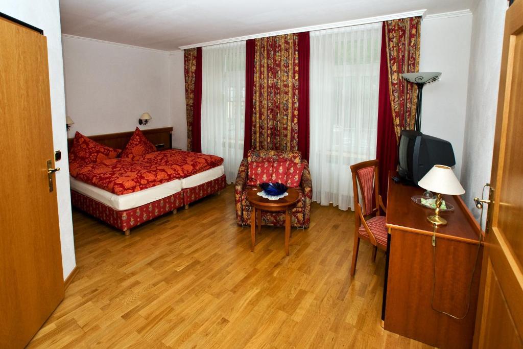 Moselland Hotel Im Enderttal Zum Onkel Willi 코헴 객실 사진