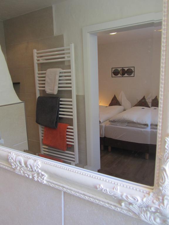 Moselland Hotel Im Enderttal Zum Onkel Willi 코헴 객실 사진