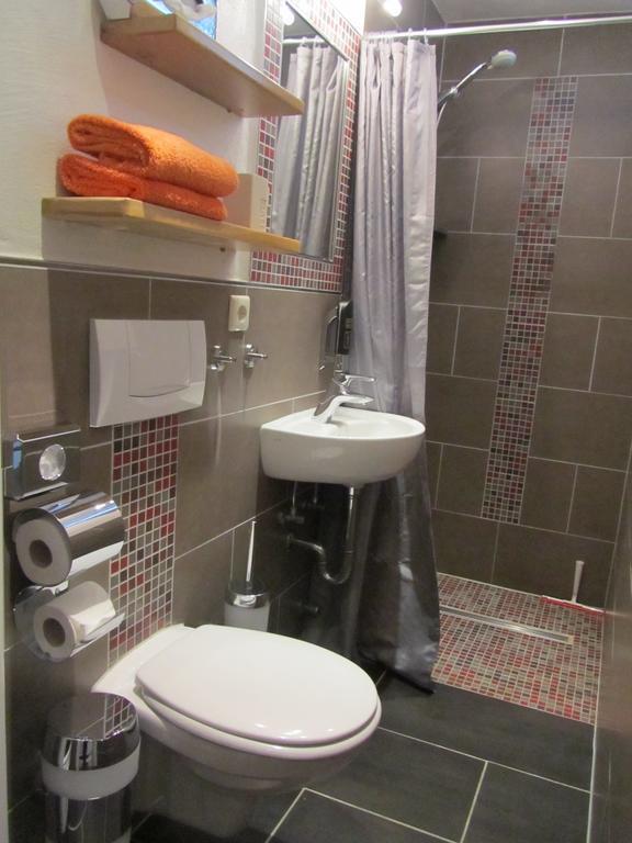 Moselland Hotel Im Enderttal Zum Onkel Willi 코헴 객실 사진
