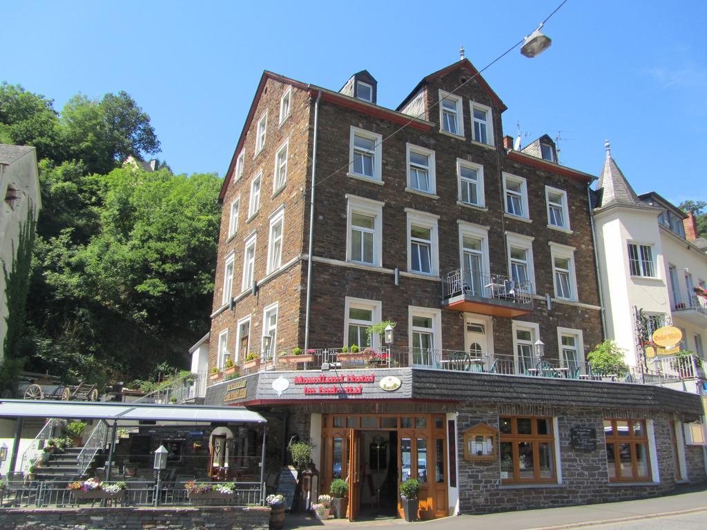 Moselland Hotel Im Enderttal Zum Onkel Willi 코헴 외부 사진