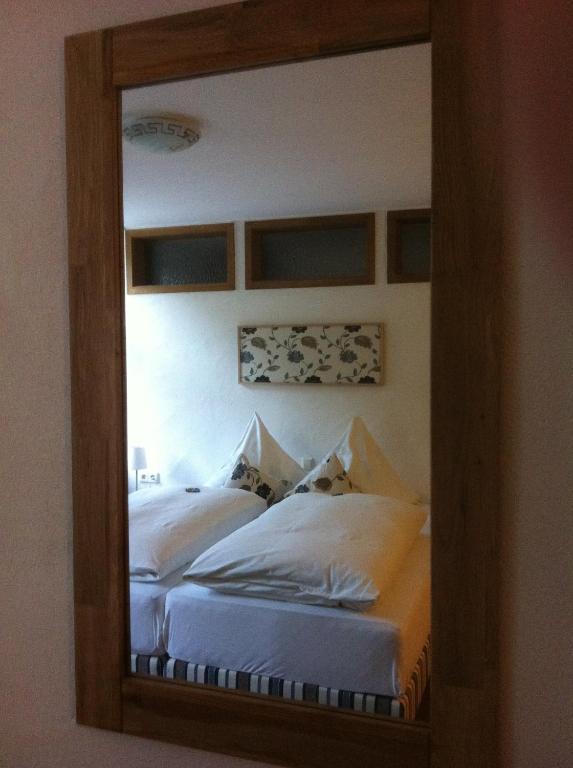 Moselland Hotel Im Enderttal Zum Onkel Willi 코헴 외부 사진