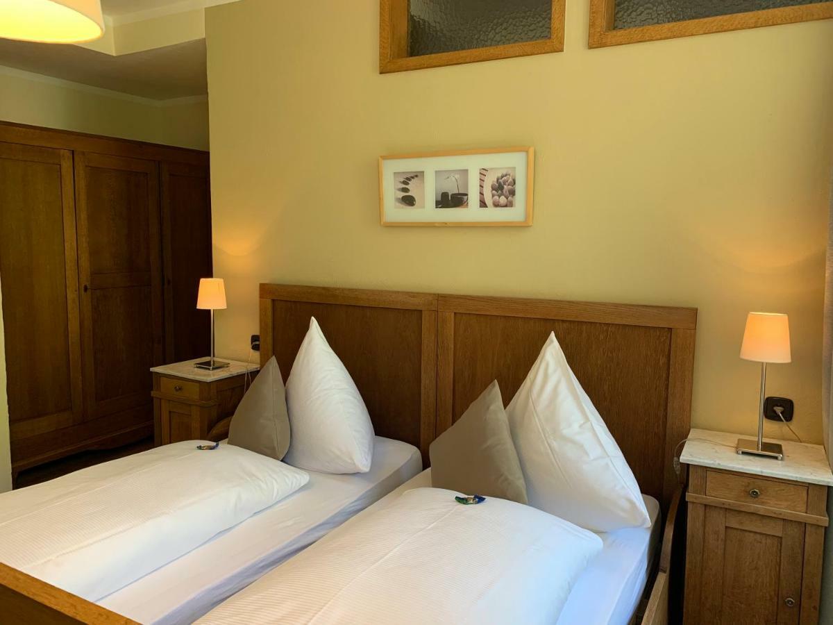 Moselland Hotel Im Enderttal Zum Onkel Willi 코헴 외부 사진